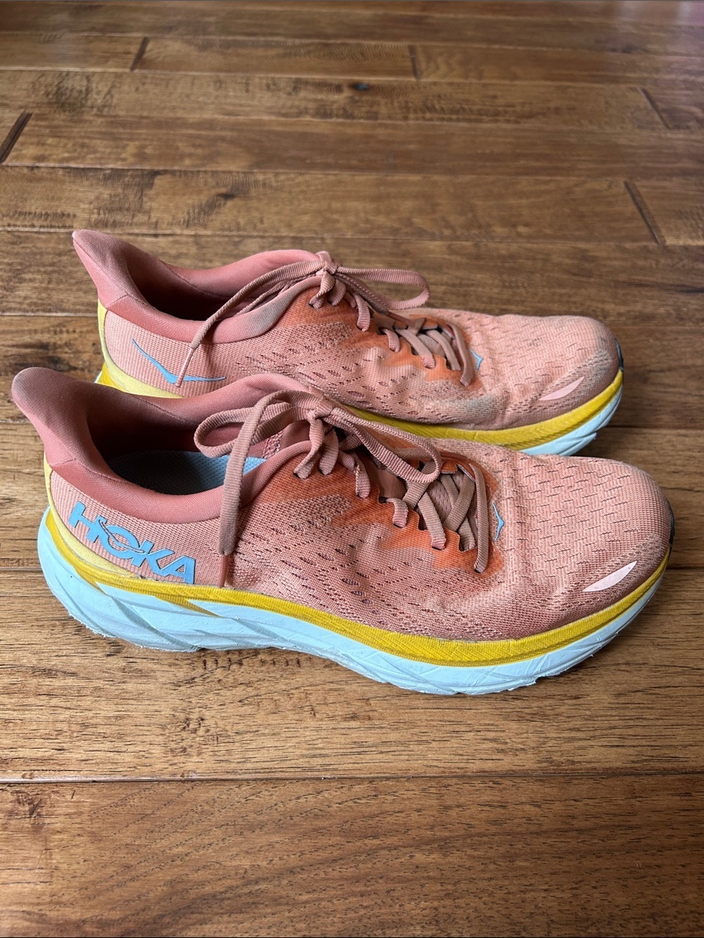 Hoka One One Clifton 8 Cushioned Road Running Shoes Sunset Pink Womens Size 9